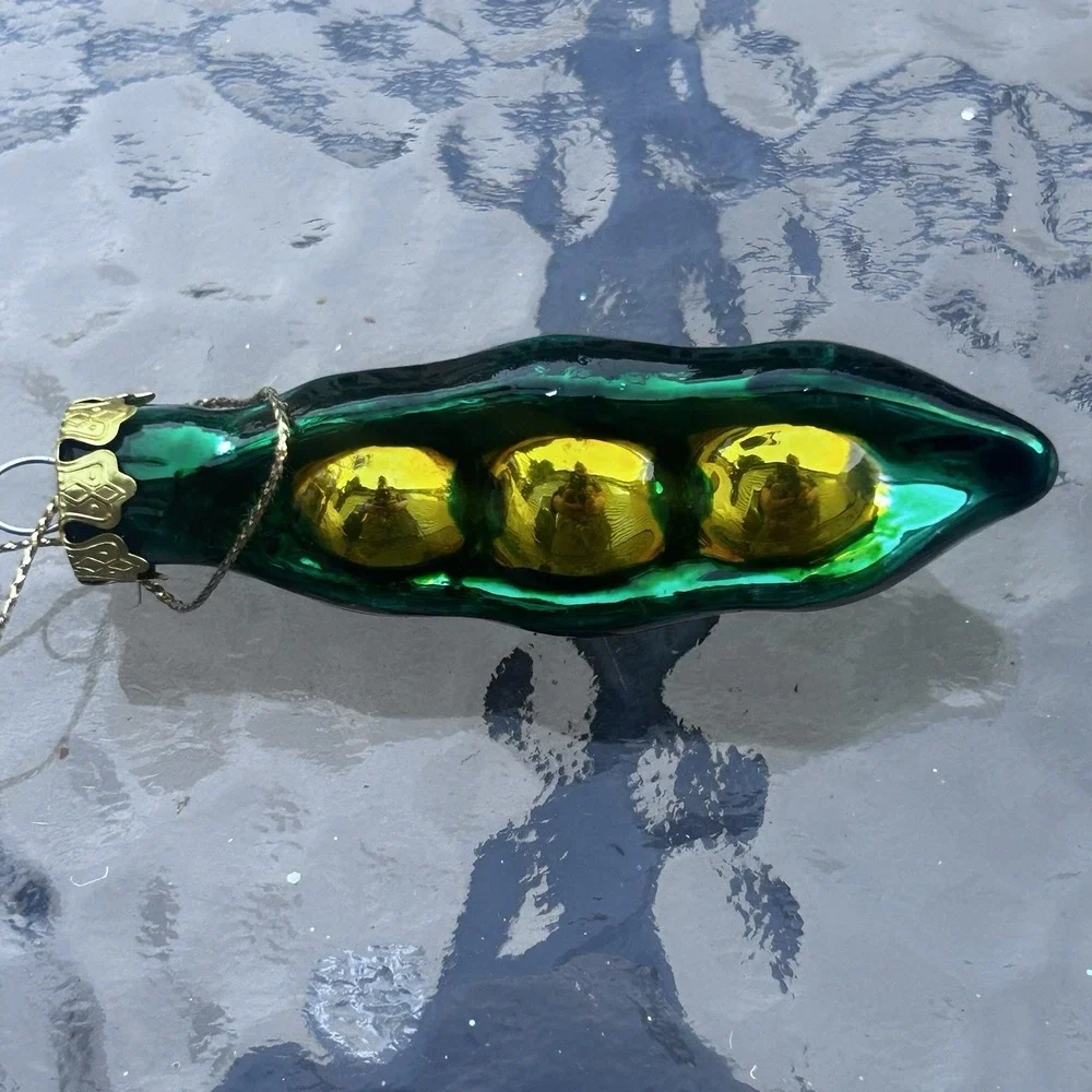 4 VTG Colorful Glass Vegetable Christmas Ornaments Pea POD Carrot Pepper Potato